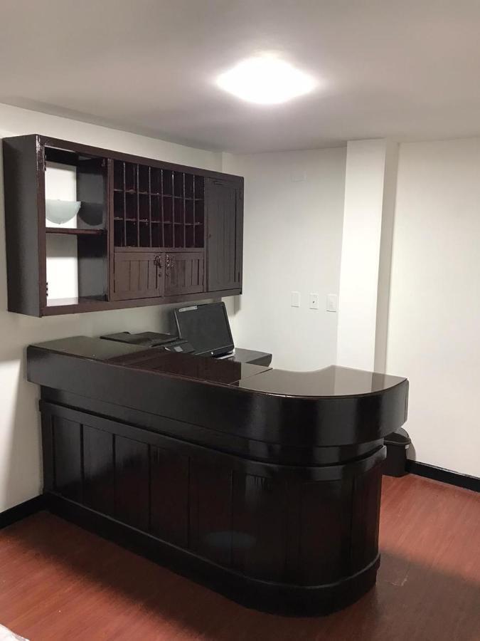 Hostal El Eden מניזאלס מראה חיצוני תמונה