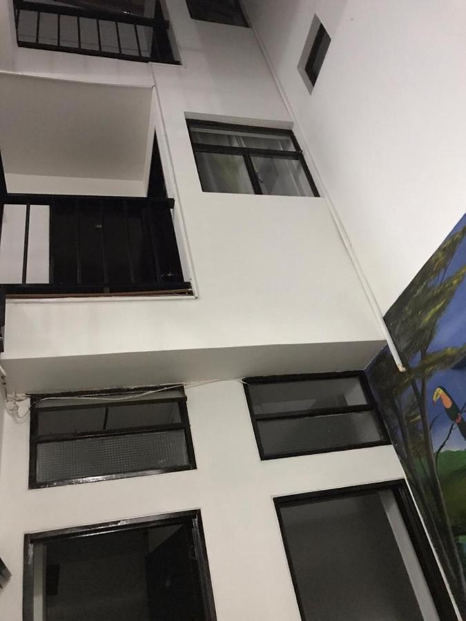 Hostal El Eden מניזאלס מראה חיצוני תמונה
