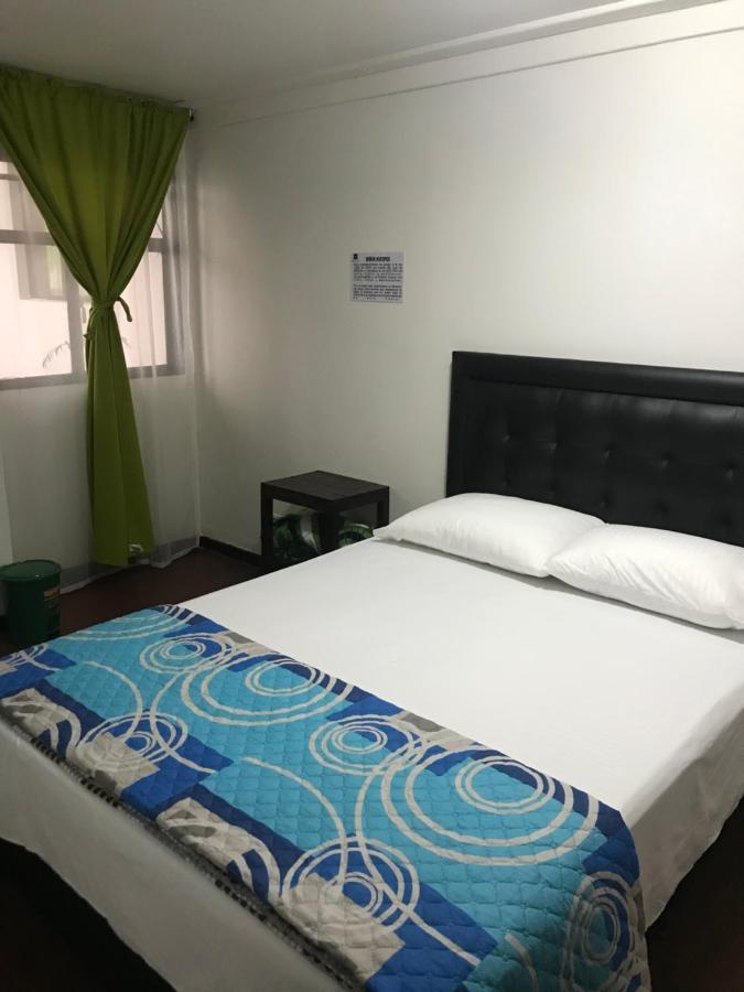 Hostal El Eden מניזאלס מראה חיצוני תמונה