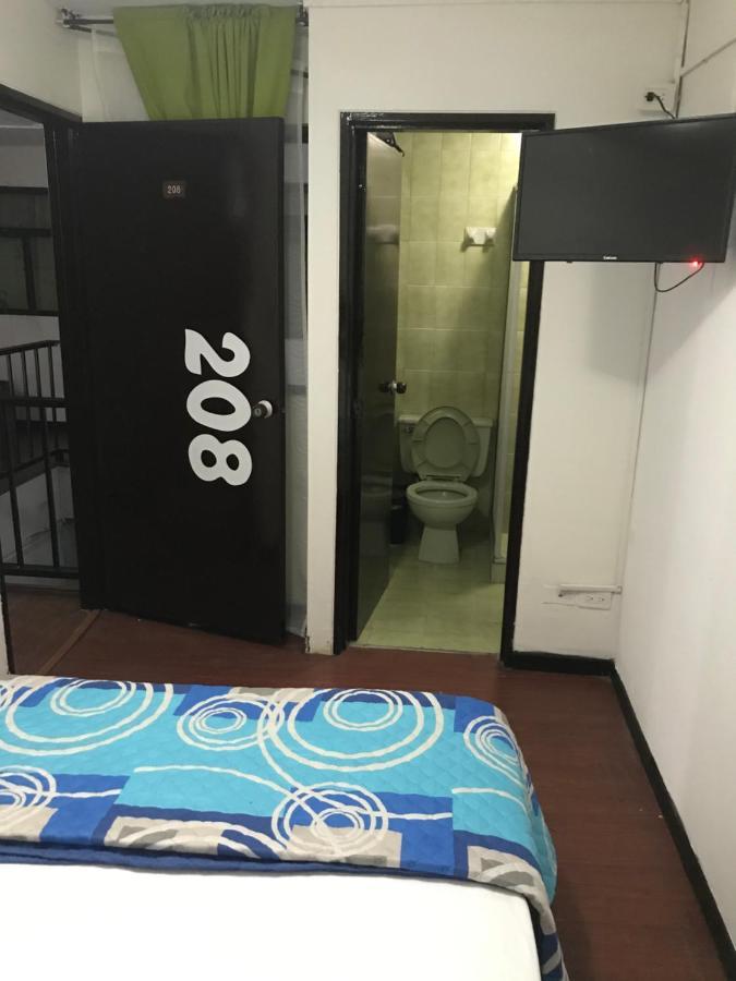 Hostal El Eden מניזאלס מראה חיצוני תמונה